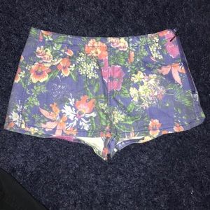 Floral Shorts 🌸 Side Zipper